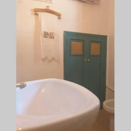 Casita Roja. Alójate En La Sierra De Mariola. Сasa de vacaciones Bañeres