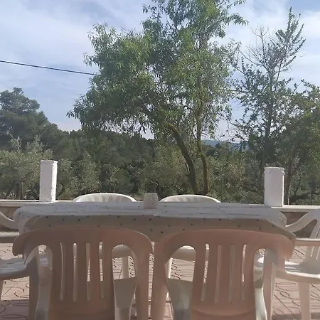 Casita Roja. Alójate En La Sierra De Mariola. Сasa de vacaciones *