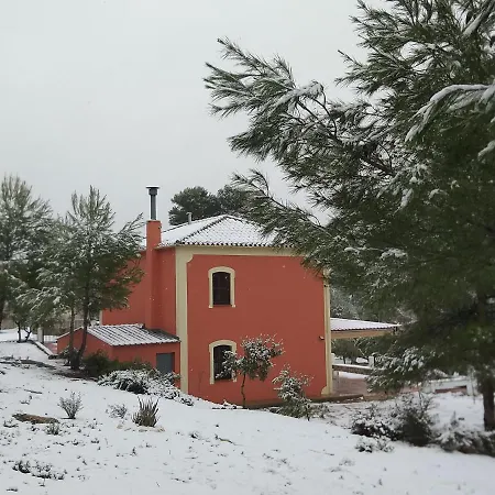 Casita Roja. Alójate En La Sierra De Mariola. Bañeres